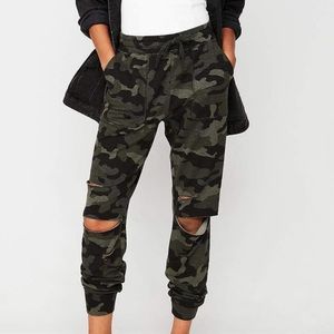 Express camo joggers